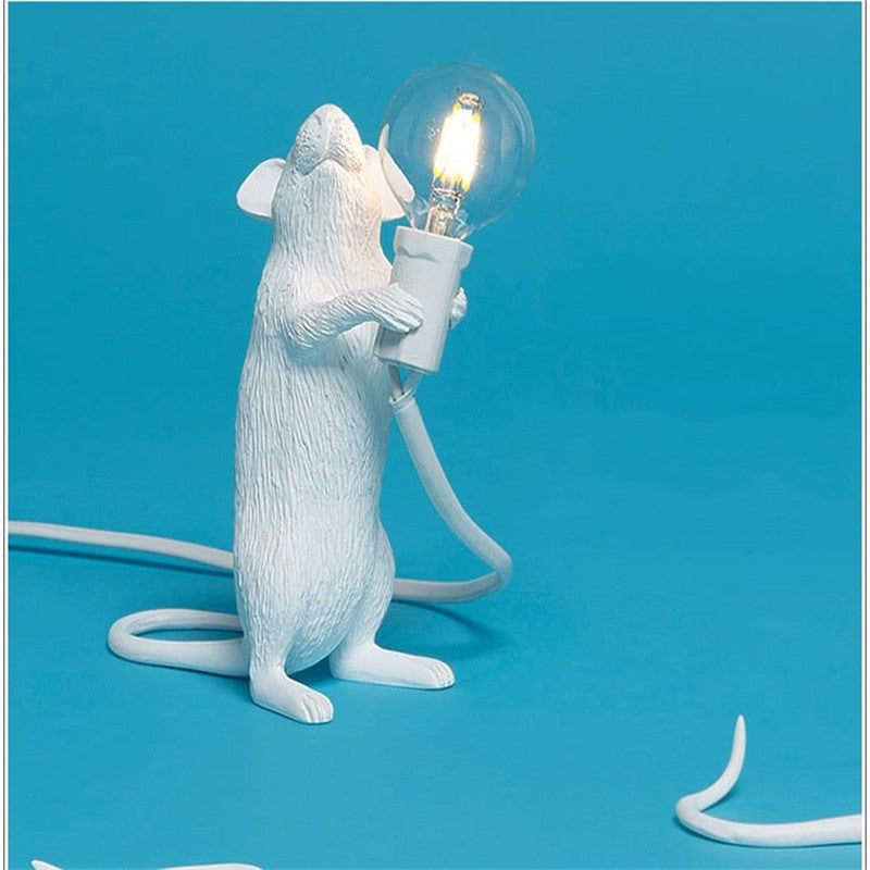 Nordic Creative Mini Animal Mouse Lamp Living Room Dining Room Bedroom Clothing Store Personalized Eye Protection Gift Resin Table Lamp