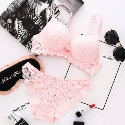 Lace underwear set