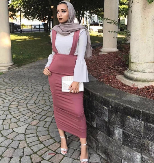 Oversized Middle Eastern Muslim Sling Skirt