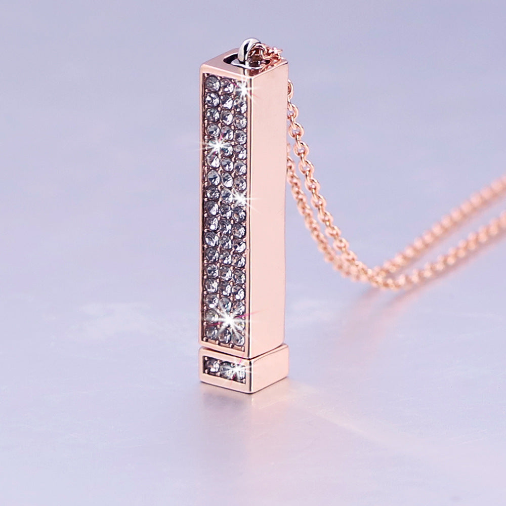 Simple Diamond Inlaid Rectangular Three-dimensional Necklace