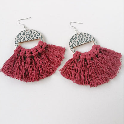 Women's Hand-woven Tassel Scallop Earrings