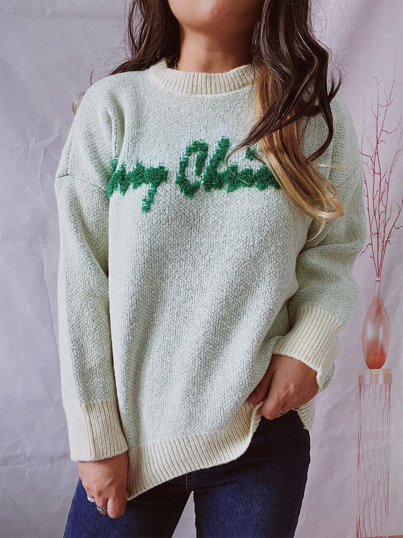 Women's Fashion Round Neck Long Sleeve Letter Brocade Sweater